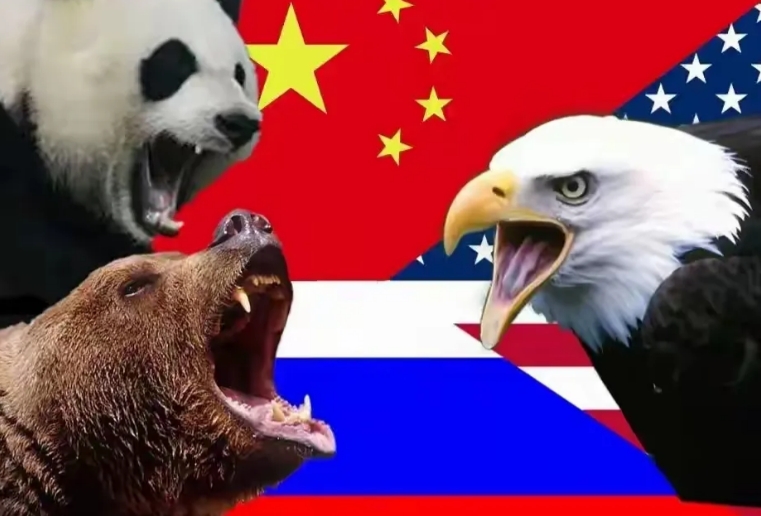 其实在奥巴马到特朗普上台这段时间，俄罗斯和欧洲是最高兴的，因为美国和中国恰起来了