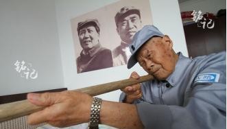 农民咳嗽十年 吐出子弹报警

                         