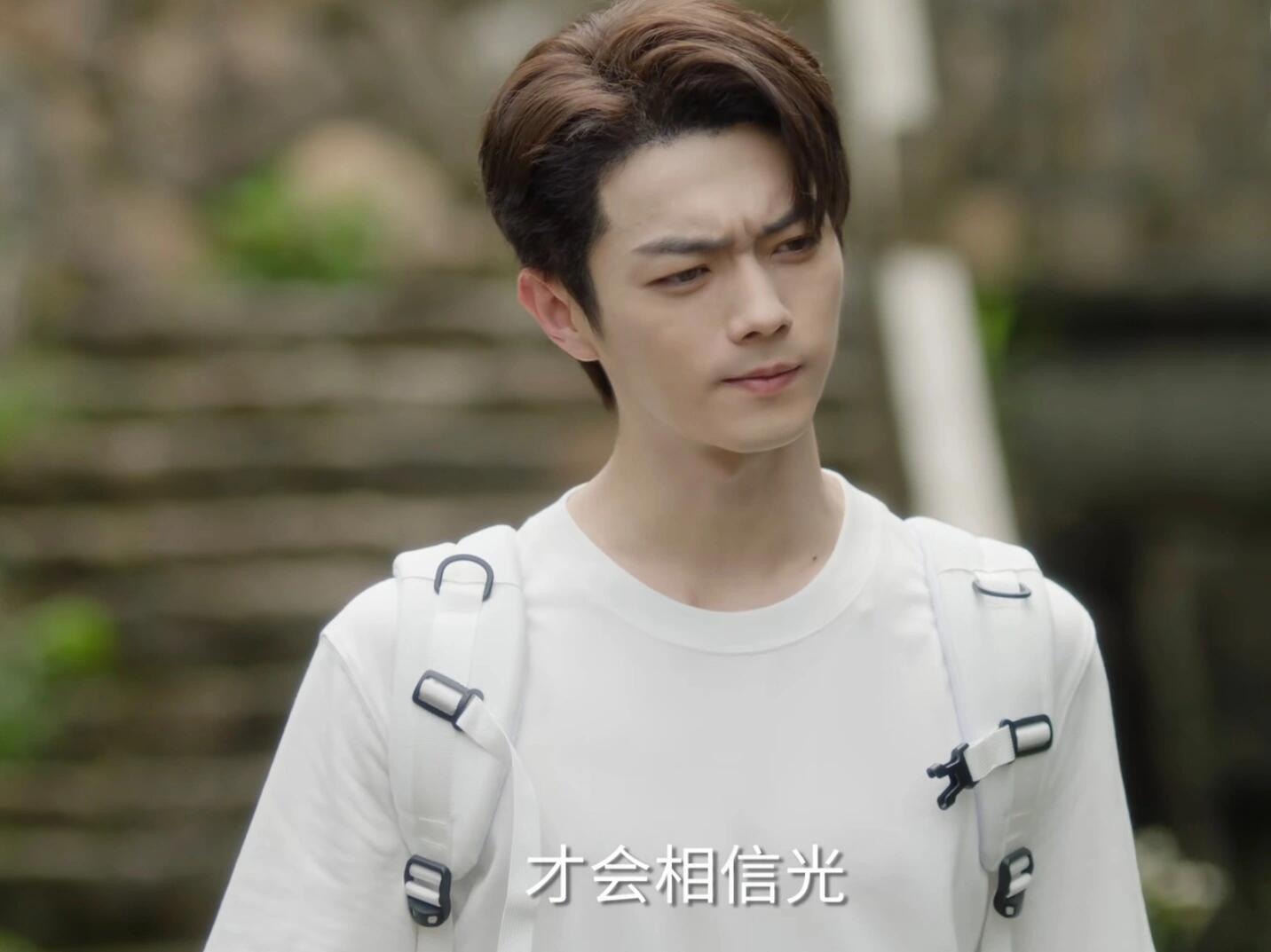《承欢记》中奶奶那么有钱，为何不帮志明？