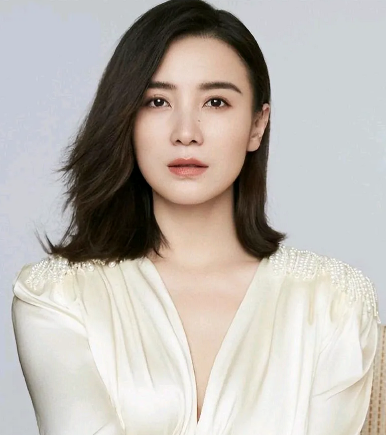 演员，宋佳说，我能演《闯关东》是捡漏了。当时剧组找了很多人，都吃不了严寒苦辞演了