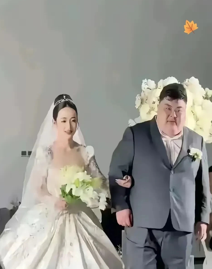 实在是想不明白，我到底输在哪里。
这新娘肯定很爱新郎吧，
这新郎应该对新娘很好吧