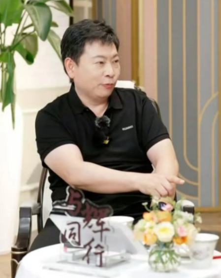 余承东与董宇辉直播中爆料：为什么要转让“问界”品牌给赛力斯，实属忍痛割爱！
原来