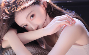 穿进恐怖游戏里，我尽情摆烂，没成想却被屡屡调戏.........