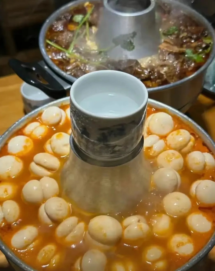 老婆今天突然对我说单位要她去海南出差，虽然很舍不得吧，不过工作最重要还是让她去吧