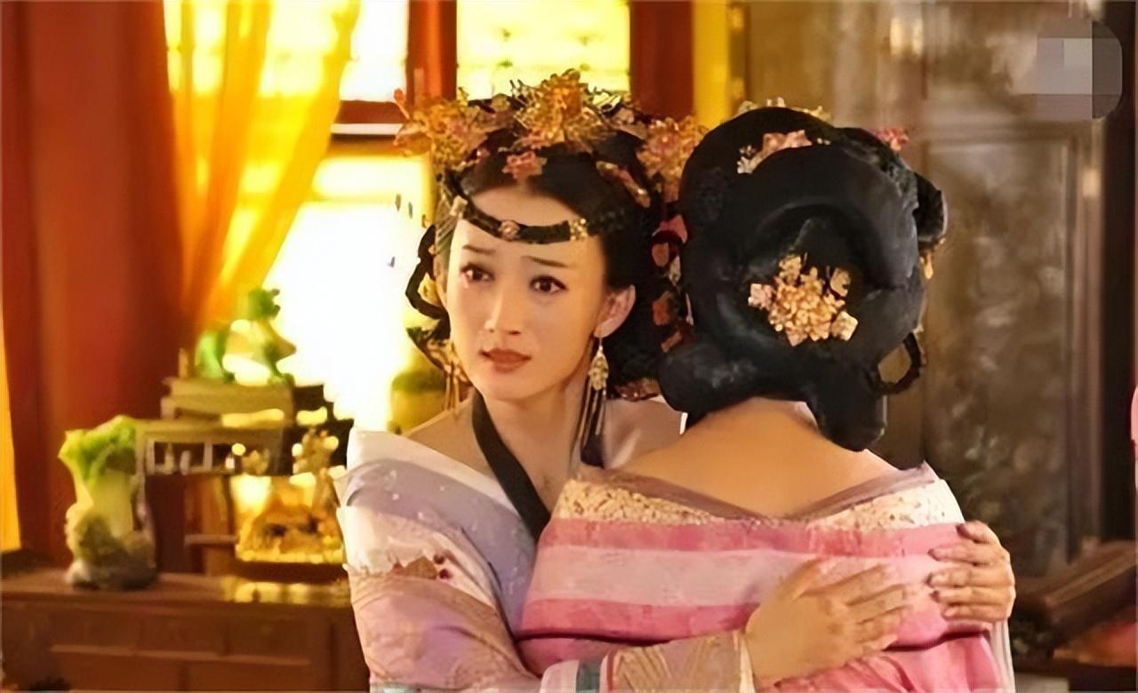 1626年，明朝木匠皇帝朱由校的妃子李成妃因与权臣魏忠贤的关系疏远，被打入冷宫，