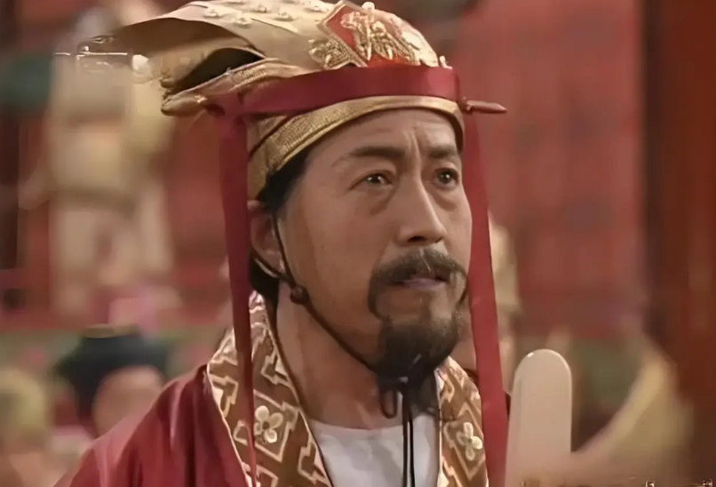 安史之乱的罪魁祸首是李隆基，其次就是奸相李林甫。老迈昏庸的李隆基，因为忠正刚直的