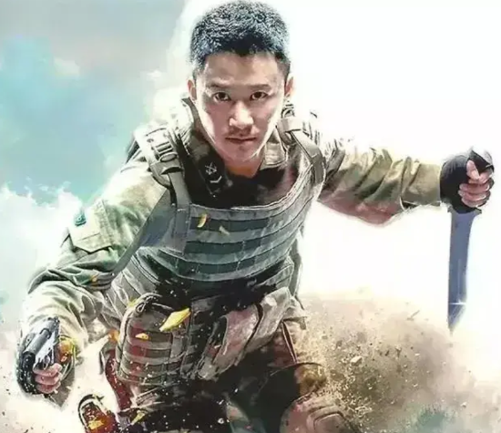 吴京是个很聪明的人！
你可以不喜欢他，但不得不承认他是个有想法的聪明人！拍完《战