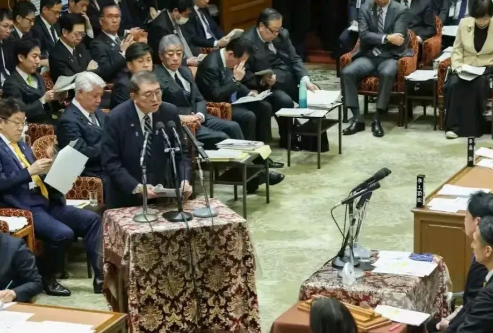 不惧美国胁迫，石破茂颠覆了日本认知？1月31日，日本首相石破茂在国会表示，审视“