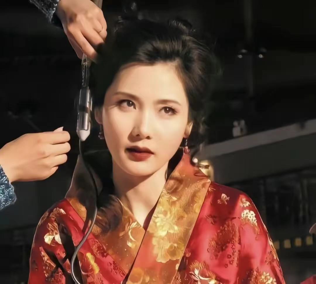 镜头里人人想成戏份最多的主角，其实有时候配角的精彩程度完全不输主角。

很多爆火