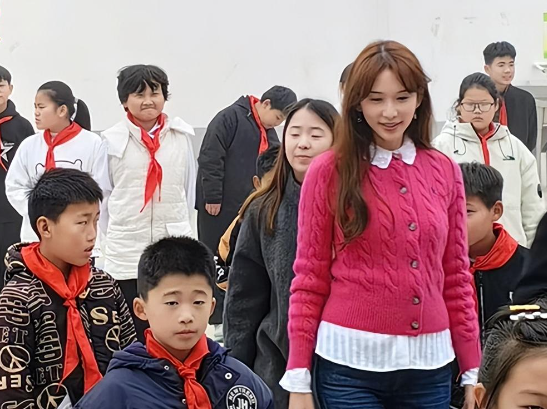 一直以来被大众称为 “不老女神” 的林志玲，如今似乎也没能敌过岁月的侵蚀。
已经