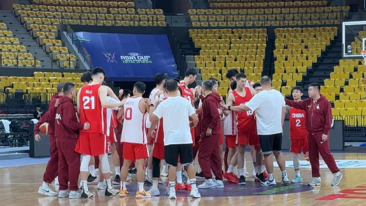 中国男篮备战中日对抗赛，徐杰赵睿发声：做好准备，全力以赴！