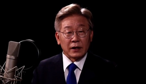 共同民主党党首李在明违反公职选举法的案件上诉审最终超过了法定期限3个月！
根据公