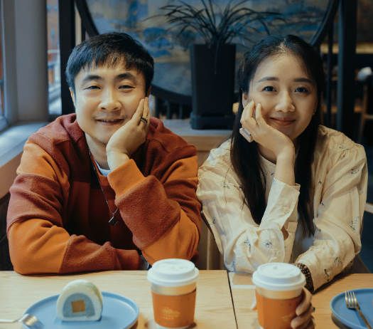 乔杉虽以搞笑形象著称，但生活中稳重成熟。他与妻子莫丹婚姻幸福，育有两女。莫丹曾是