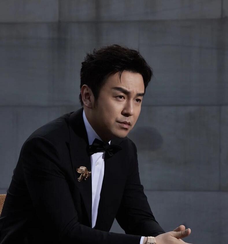 雷佳音：从龙套到主角的逆袭之路