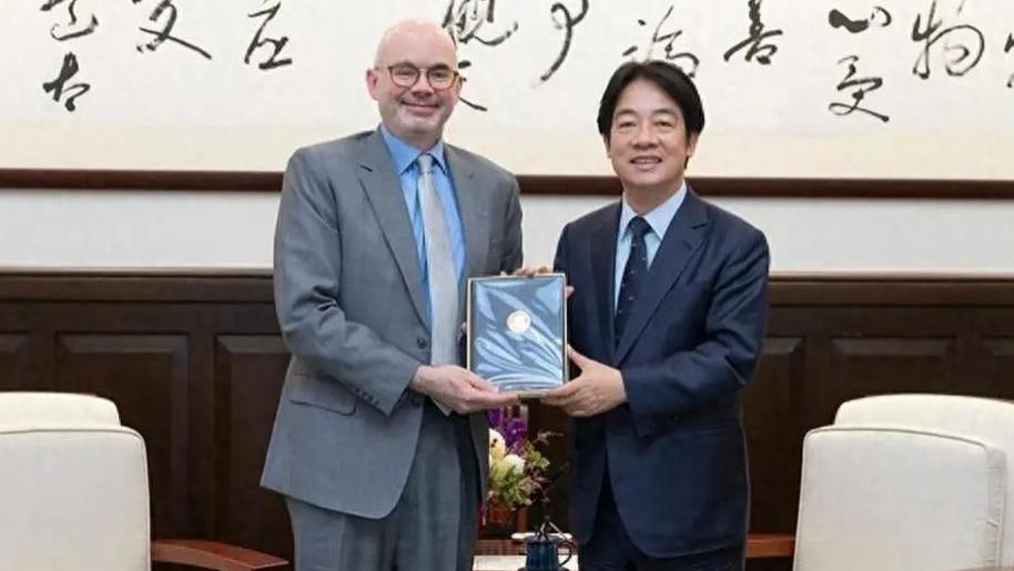 美国放弃乌克兰后，台当局坐不住了，赖清德向大陆喊话