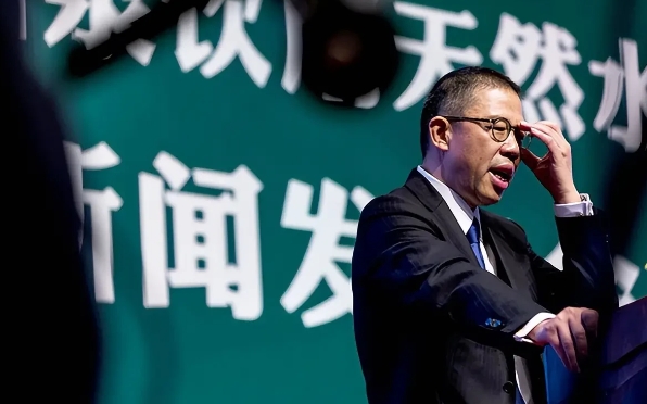 钟睒睒是真敢讲：

1、我永远不会做直播带货，我也看不起那些做直播带货的企业家！