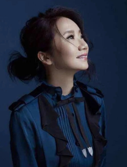 陶晶莹：坚守道德底线，娱乐圈需共筑健康