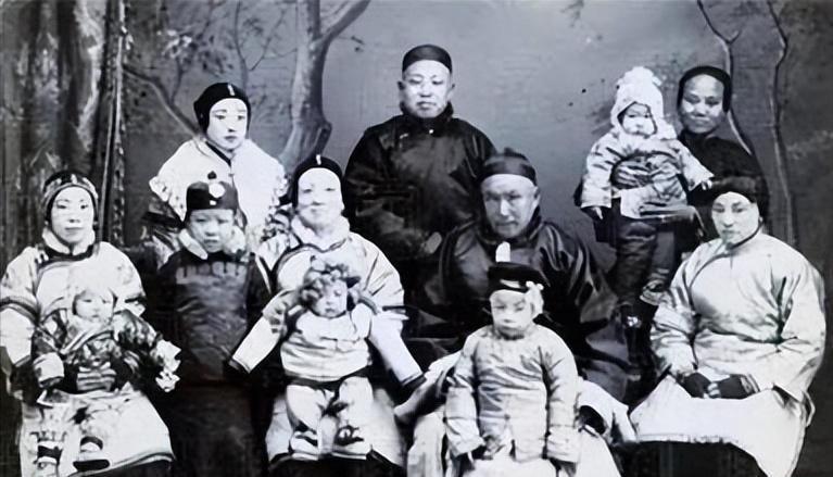 杨森高寿秘籍，蒋经国好奇探问，多摸少吃成笑谈