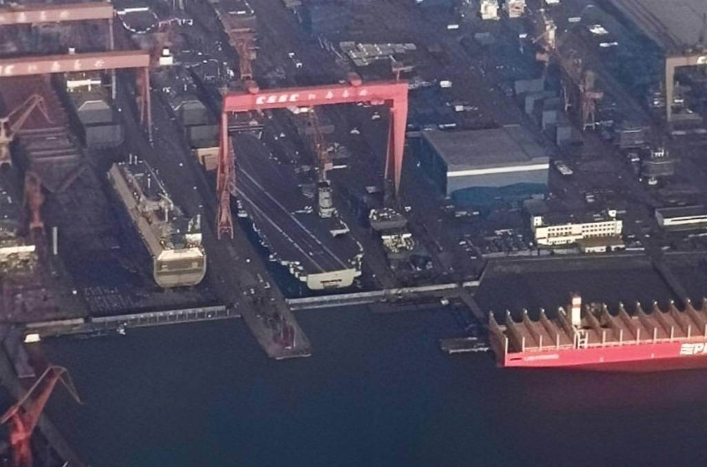 形势紧迫，福建舰出现一个危险迹象，美军发觉问题严重了！

福建舰刚结束第六次试航