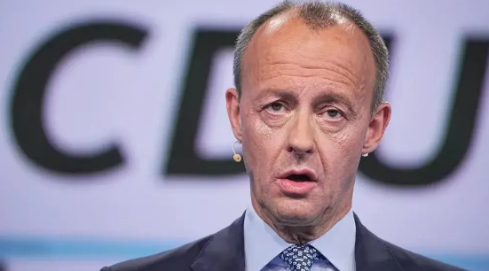 德国总理候选人发出威胁！
德国总理候选人默尔茨说，面对当前美国在乌克兰问题上反水