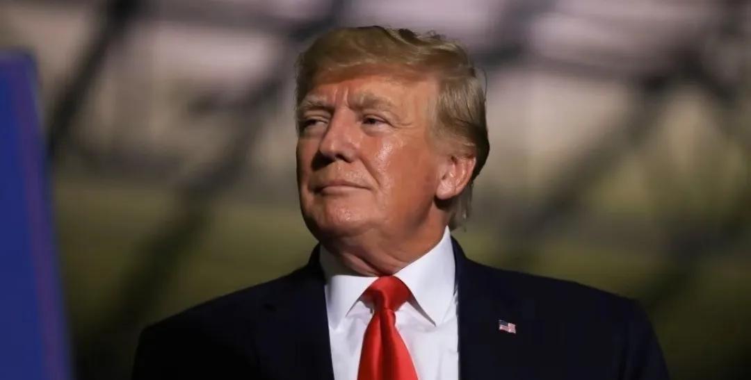 川普一上台就给中国下了个“通牒”：要么签第二阶段经贸协议，买一堆美国商品，不然就