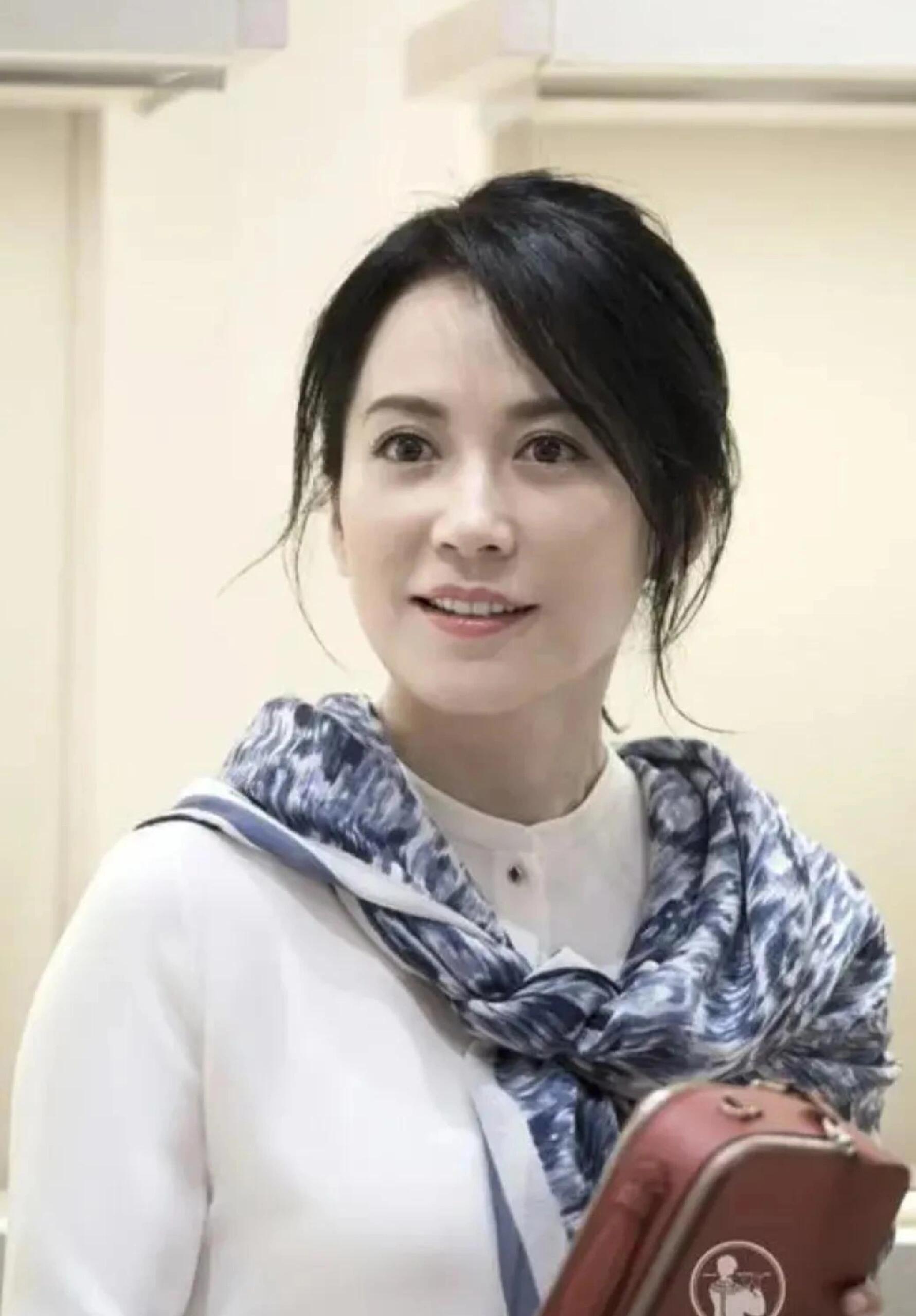 俞飞鸿和窦文涛做了20年“闺蜜”