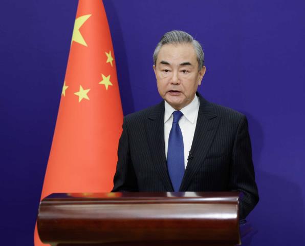 离特朗普上任仅剩三周左右的时间，王毅外长紧急给美方提了个醒
据台媒报道，特朗普将