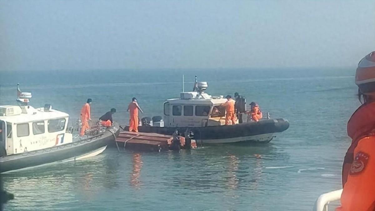 谈崩了！台方提出“4不”，大陆海警直接实力碾压。2月14日发生的大陆渔船在金门翻