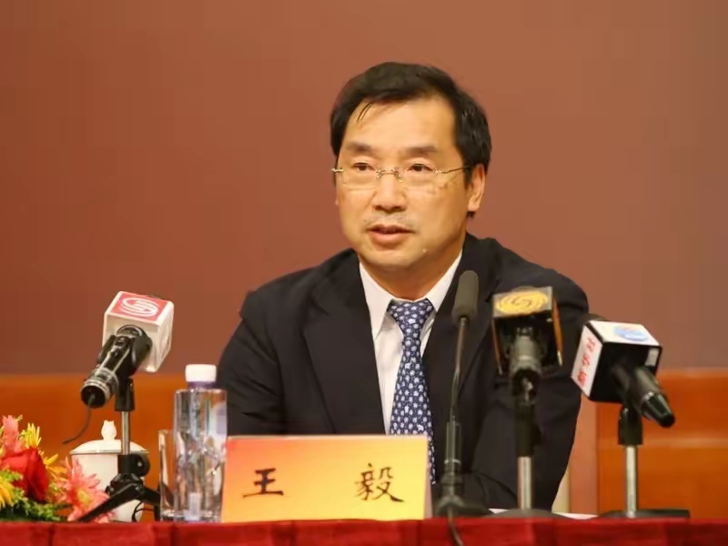 王毅被查！两面人当不得，比起税务倒查，我更支持反腐倒查三十年！

周末打虎不停歇