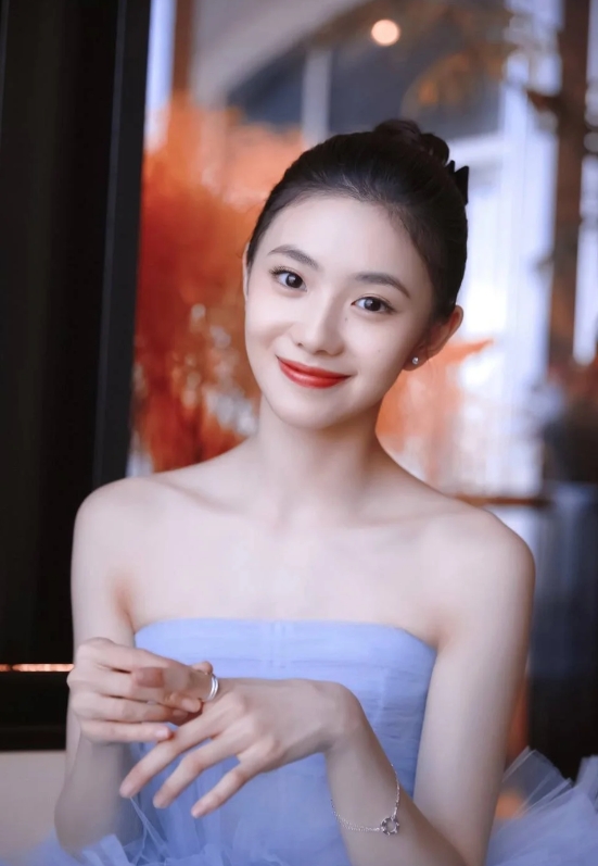 刘浩存、文淇共演新片