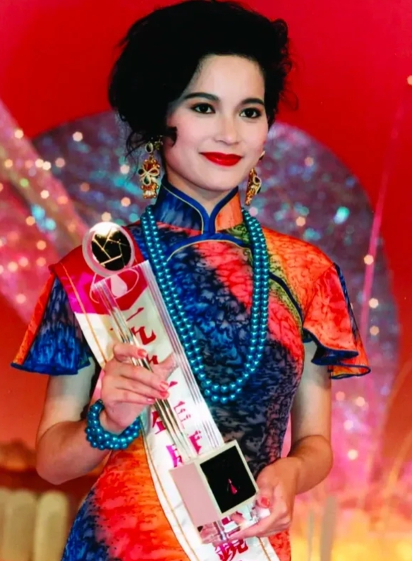 樊亦敏：3年赚够500万，我就嫁给吴京