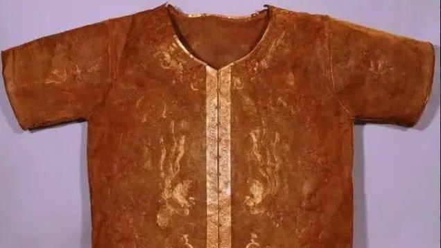 萧太后在东北陵墓，被盗墓者洗劫一空，值34亿寿衣为何无人碰？