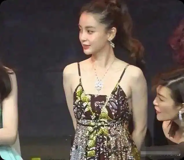 杨颖31岁无修图流出
