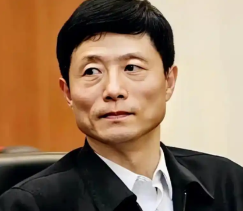 “中国鹰派人物”艾跃进，开口就是必须灭掉日本！一生都在教书育人，就算身患癌症，也