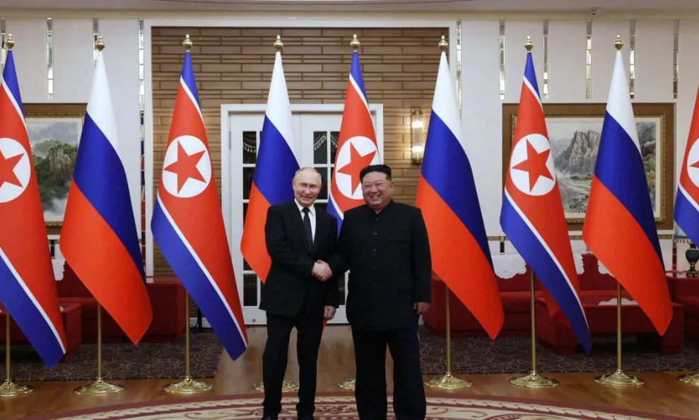 突发消息！在俄罗斯总统普京向俄罗斯杜马提交批准《俄朝全面战略伙伴关系条约》法案之