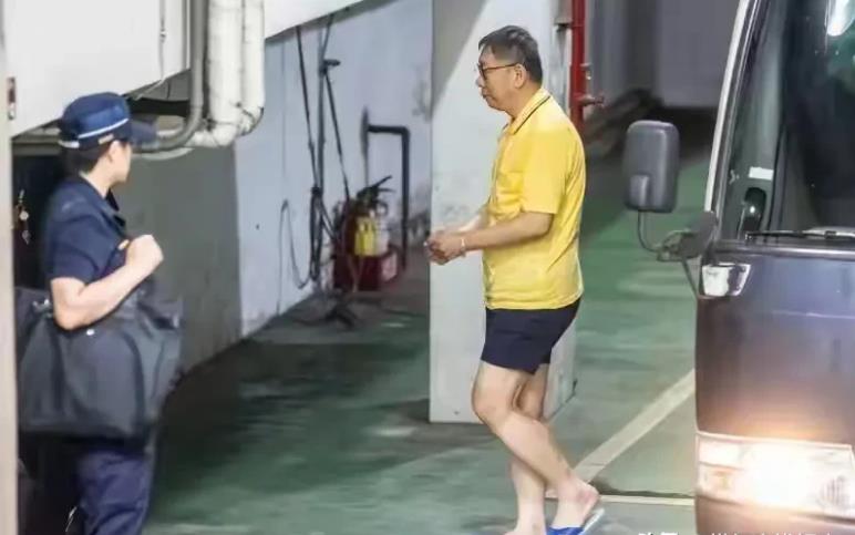 柯文哲昨拒应讯，蔡正元认为他这么对抗下去，北检也拿他没办法！

前台北市长、民众