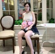 
上海女老师和16岁学生这件事，我称之为2024年开年最炸裂事件。

从她和丈夫