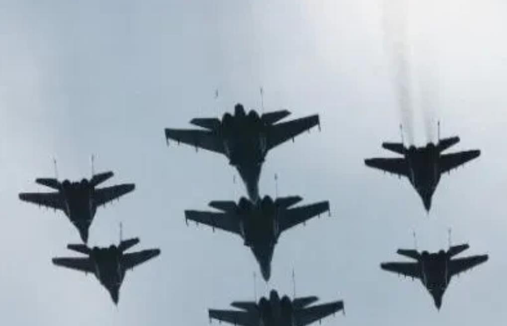 快讯！据土耳其方面今天下午称，12月1日上午，伊德利卜的指挥和控制中心遭到俄罗斯