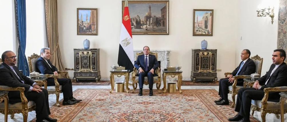 埃及和伊朗走到了一块。

当地时间10月17日，埃及总统塞西在会见到访的伊朗外长