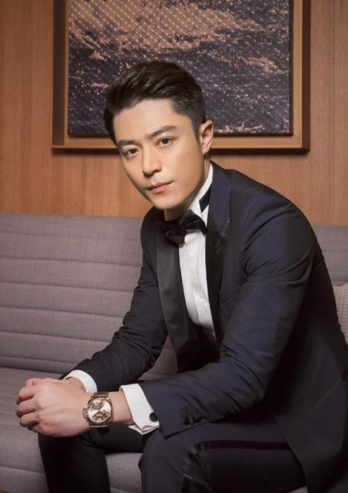 霍建华的人生转折:从明星到生活勇者的蜕变