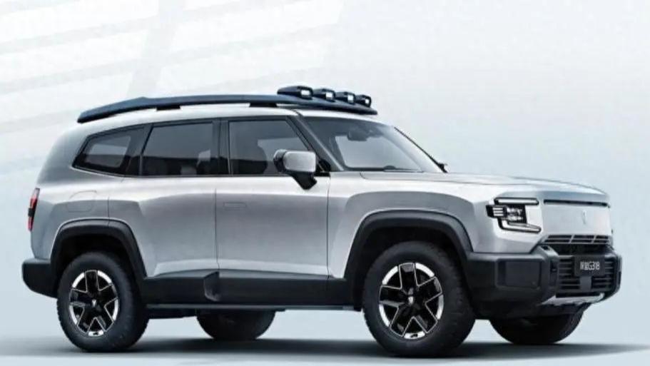 长安版坦克400来了，316kW、四驱、坦克掉头，30万左右起