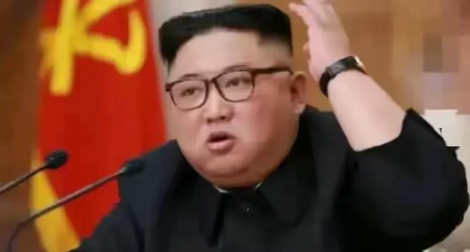 当朝鲜半岛再次笼罩在战火的阴影下，那将是一场震撼人心的博弈。

朝鲜，这个虽小但