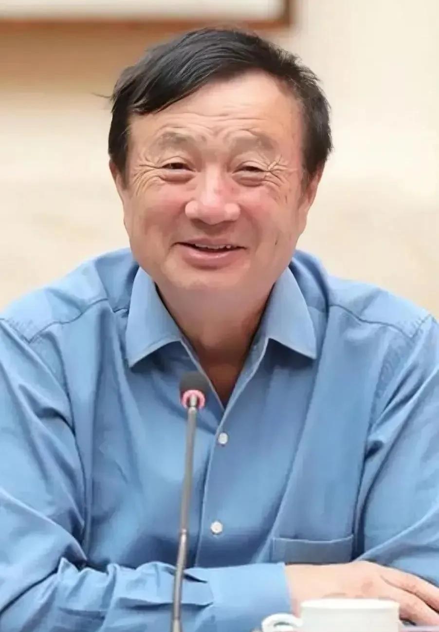 任正非最新谈话，提到了郑钦文与王欣瑜，原来任老还是个网球迷：
当被提问中国教育