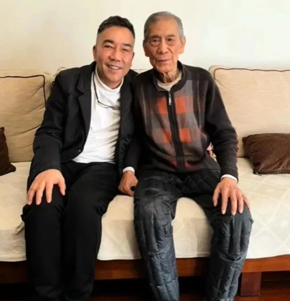 郭晓小这波操作，是想干嘛？！ 

郭晓小去看李如刚了！  要知道，李如刚可是侯宝