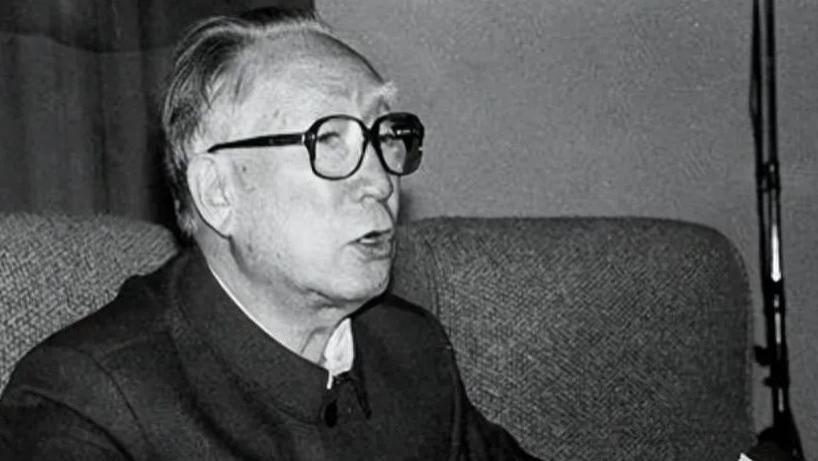 1955年大授衔，如果薄一波同志被授予军衔，哪个衔级适合他呢？