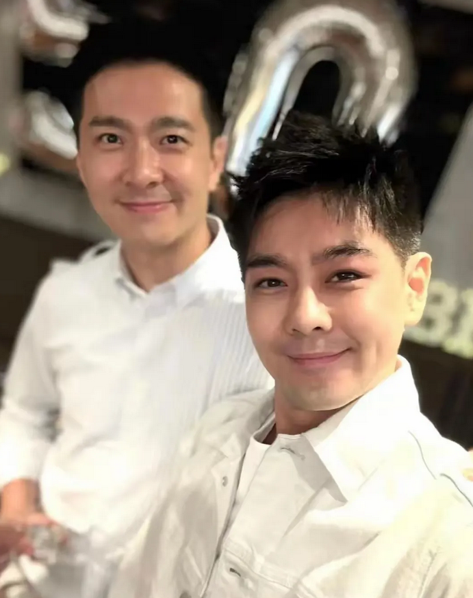 跟亲哥哥相比，林志颖一点优势都没有了！他哥哥长得像极了欧巴宋承宪，就是刘亦菲的那