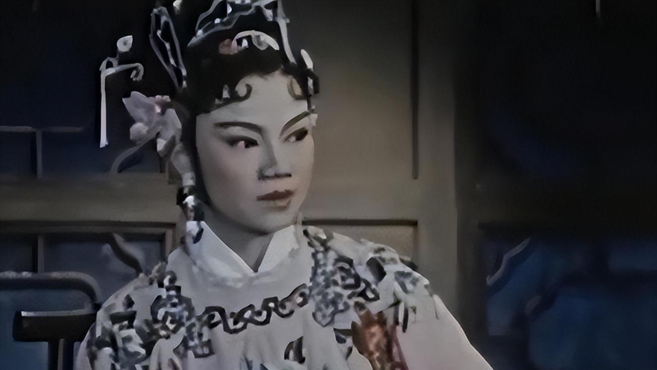 一代艺术家患癌症去世，巴金赞她留下艺术，女儿长大成大明星
