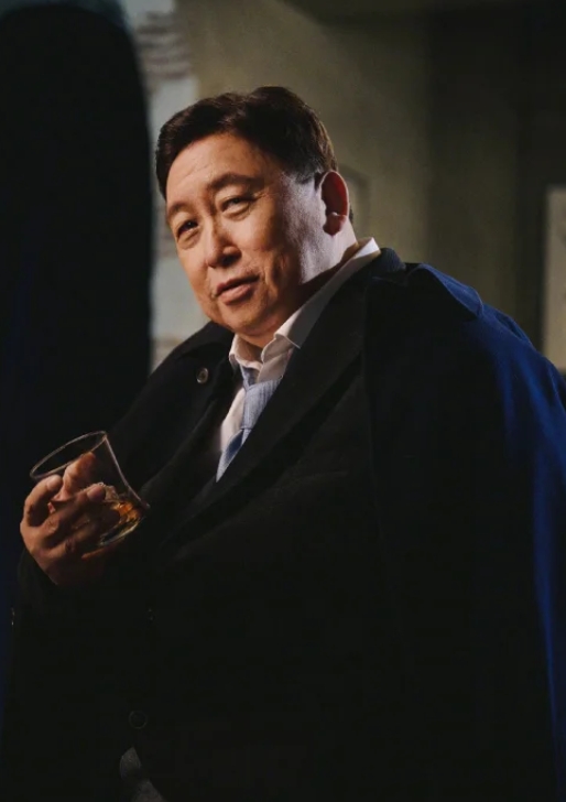 影坛传奇之路，从男孩到男人的坚持与蜕变