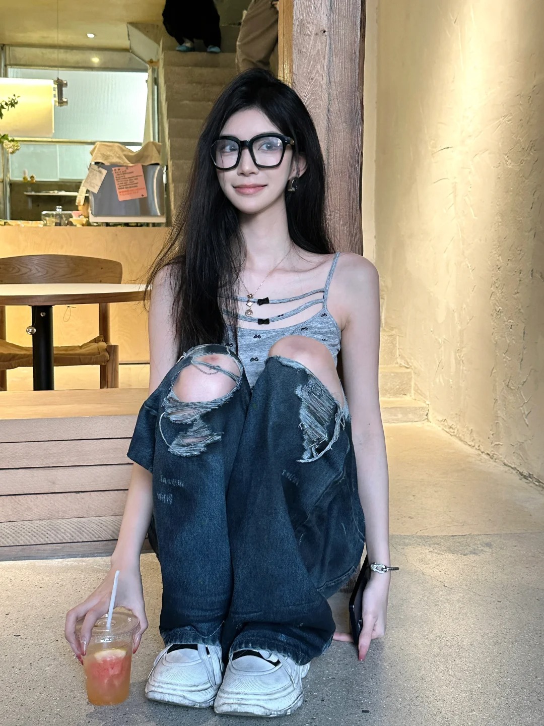 牛仔小姐
这个b家的版型不要太好看