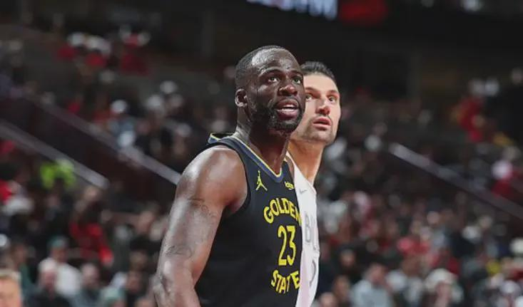 
 
 
追梦格林最近被问到NBA单挑王归属，他自信喊出自己和詹姆斯的名字。但仔